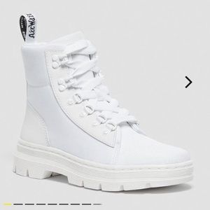 EUC Dr Martens Combs Platform Boot Air Wair Sole in All White